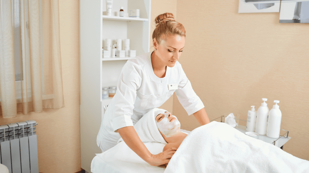 Body massage by a Ray Cochrane tutor